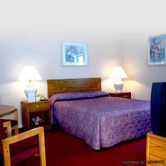 Budget Host Inn - Manistique Kamer foto